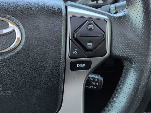 Used 2015 Toyota 4Runner SR5 image 28