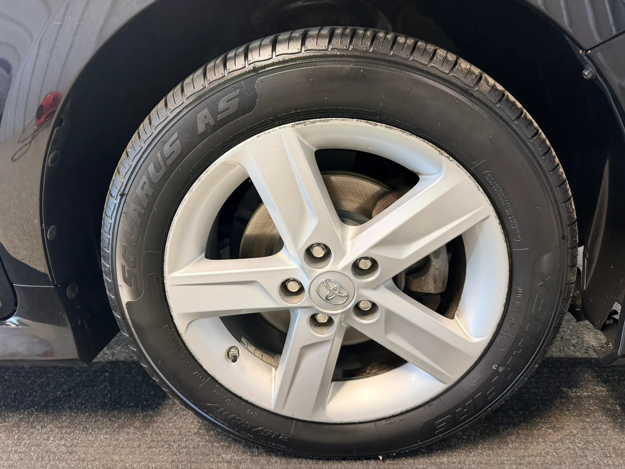Used 2014 Toyota Camry SE FWD image 19