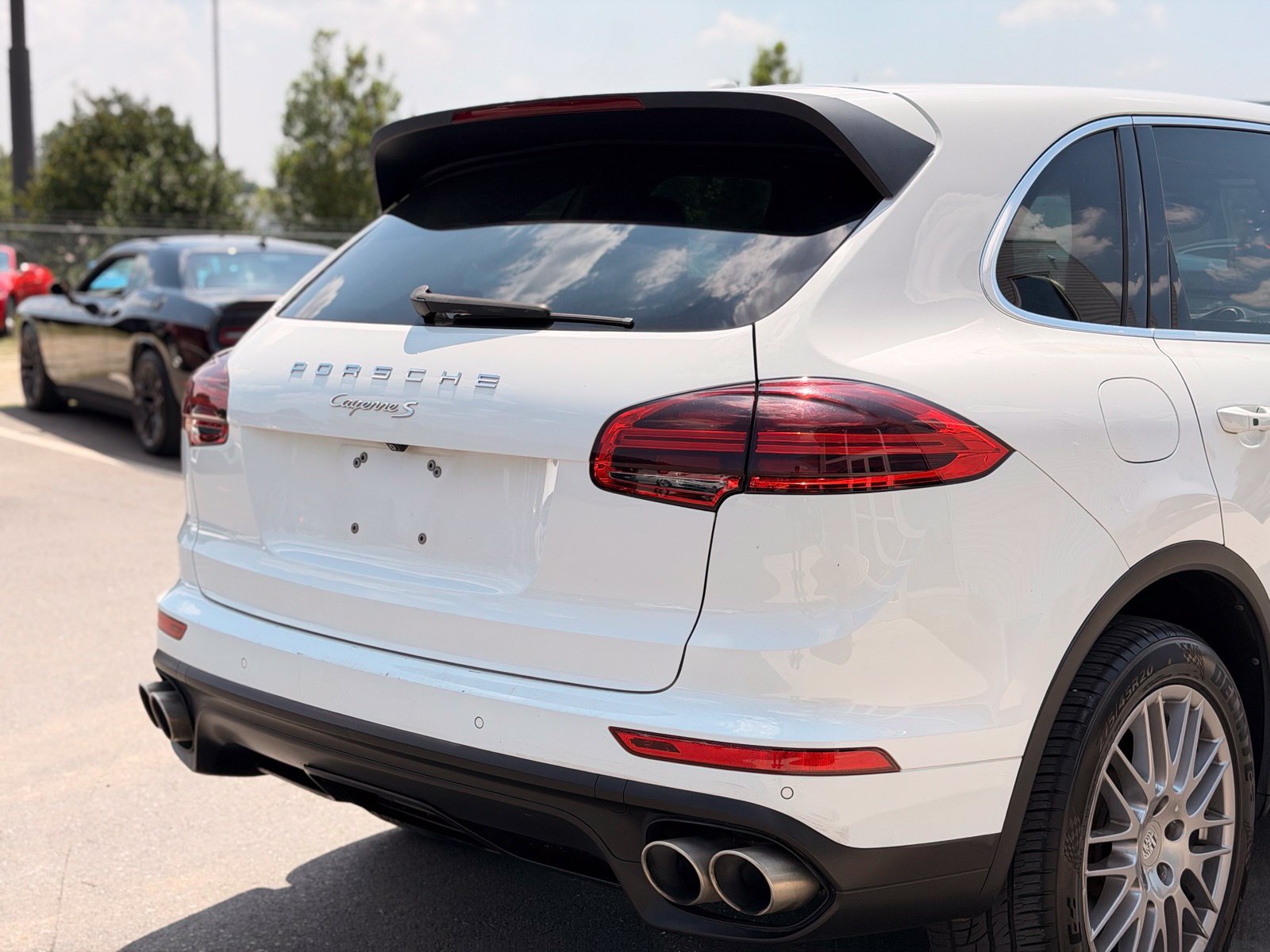 Used 2016 Porsche Cayenne S AWD/4WD image 7