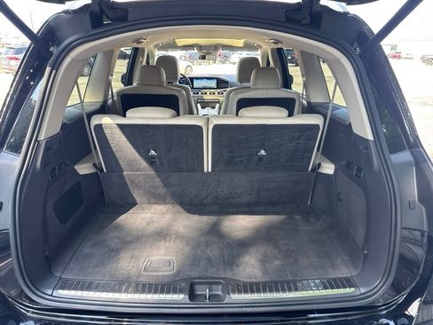 Used 2020 Mercedes-Benz GLS 580 4MATIC image 13