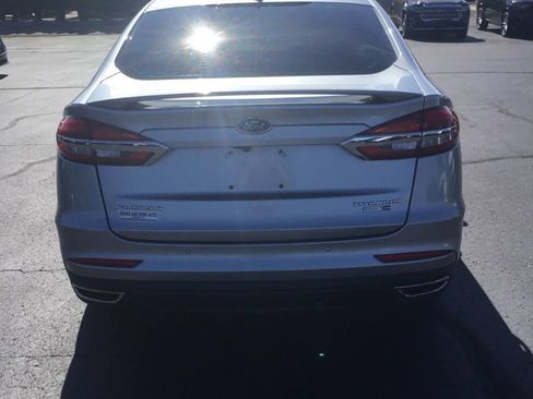 Used 2020 Ford Fusion Titanium AWD/4WD image 4