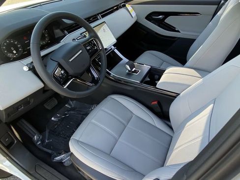 New 2026 Land Rover Range Rover Evoque S image 5