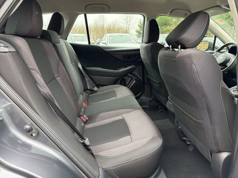 Used 2024 Subaru Outback 2.5i image 11