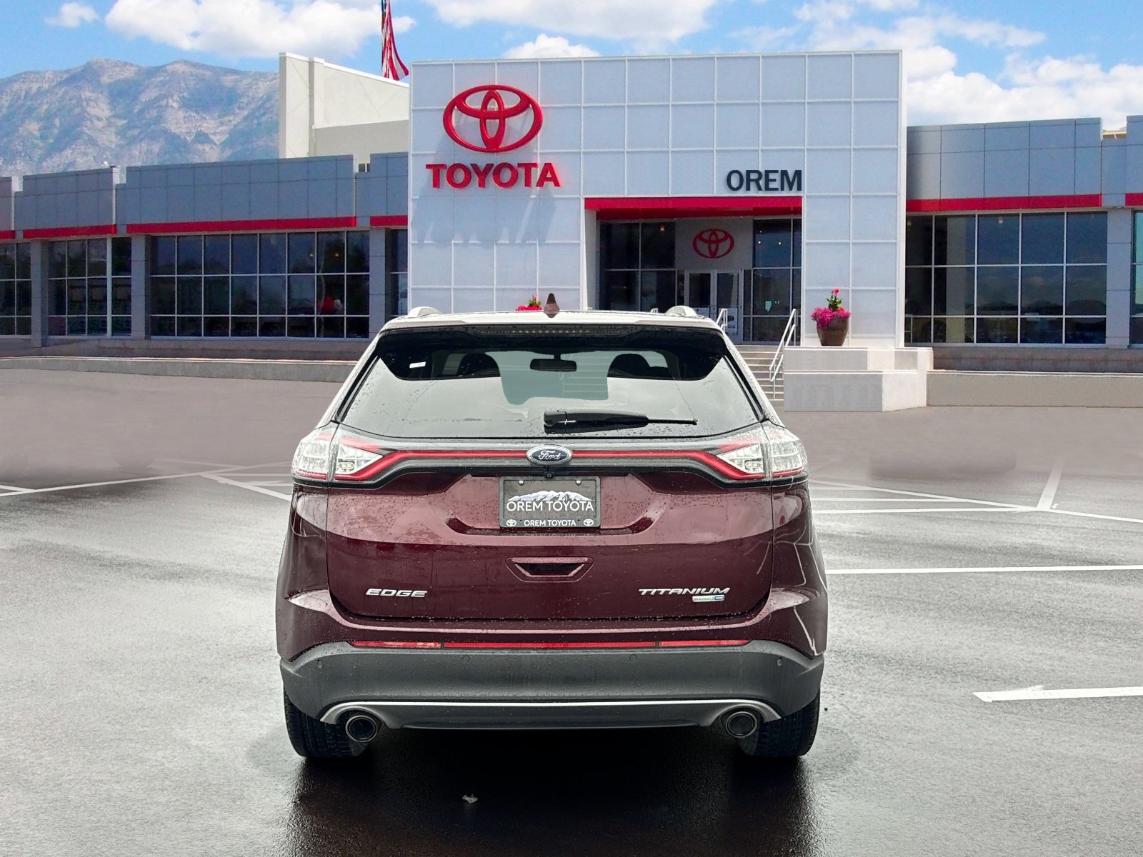Used 2018 Ford Edge Titanium w/ Technology Package AWD/4WD image 5