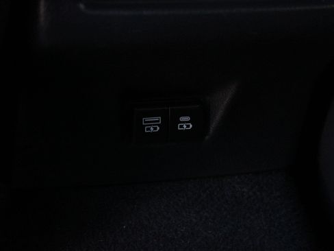 Used 2025 Toyota Camry LE FWD image 21