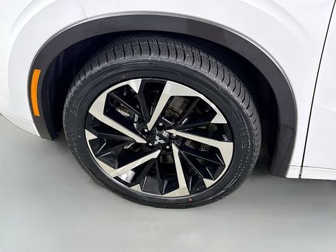Used 2023 Mitsubishi Outlander GT AWD/4WD image 38