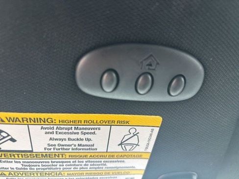 Used 2018 Ford Explorer Sport image 32