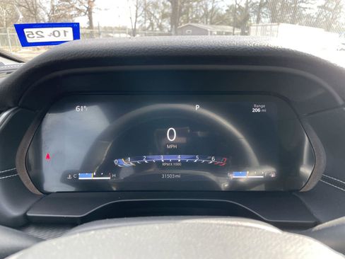 Used 2024 Jeep Grand Cherokee L Altitude image 17