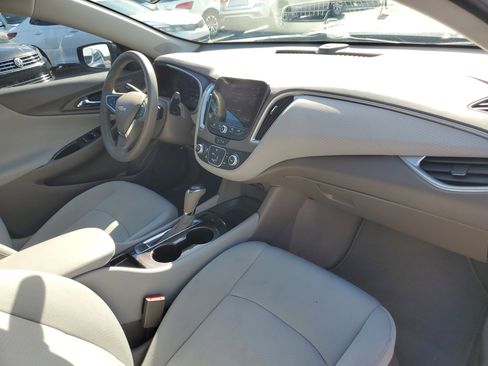 Used 2020 Chevrolet Malibu LS image 34
