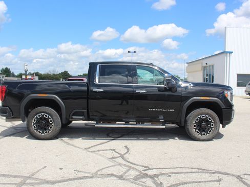 Used 2022 GMC Sierra 2500 Denali AWD/4WD image 6