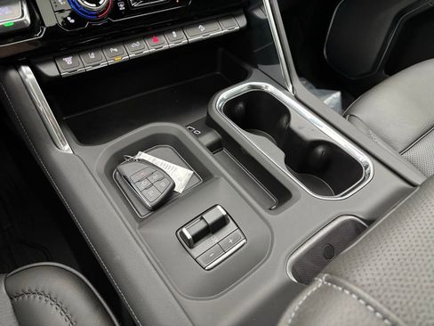 New 2026 GMC Sierra 2500 Denali w/ Denali Reserve Package image 32