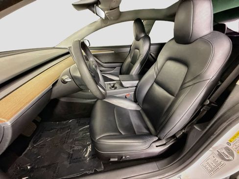 Used 2023 Tesla Model 3 Standard Range RWD image 19