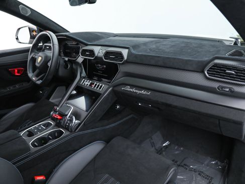 Used 2023 Lamborghini Urus Performante image 20