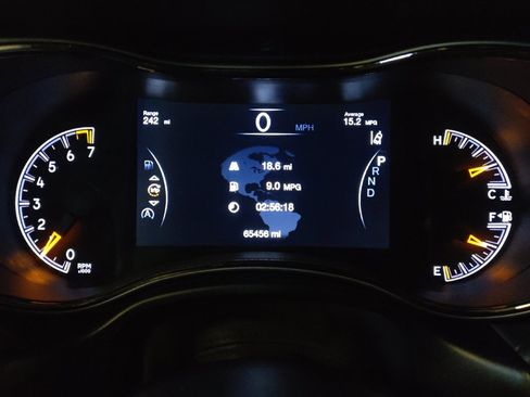 Used 2019 Jeep Grand Cherokee High Altitude image 23