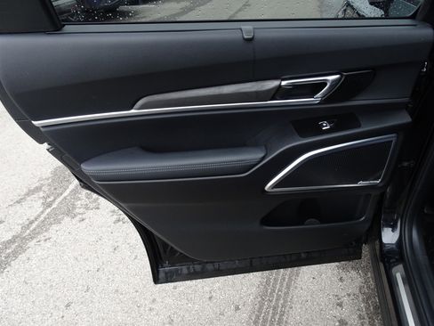 Used 2023 Kia Telluride SX X-Pro image 16