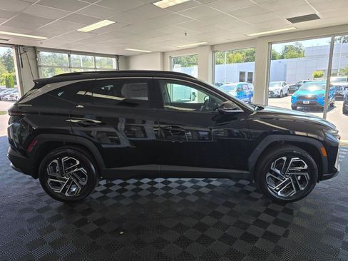 New 2026 Hyundai Tucson Limited AWD/4WD image 2