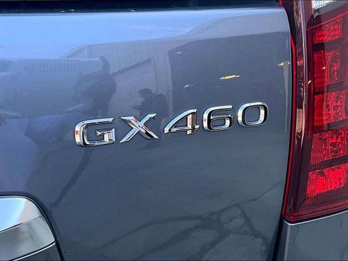 Used 2022 Lexus GX 460 Luxury w/ Sport Design Package image 24