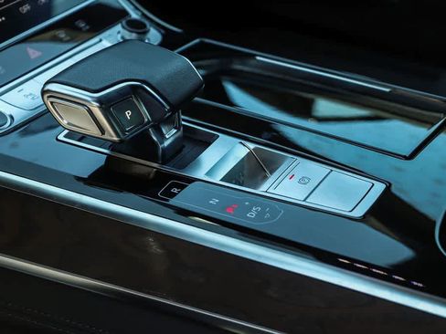 Used 2022 Audi A8 L 3.0T AWD/4WD image 14