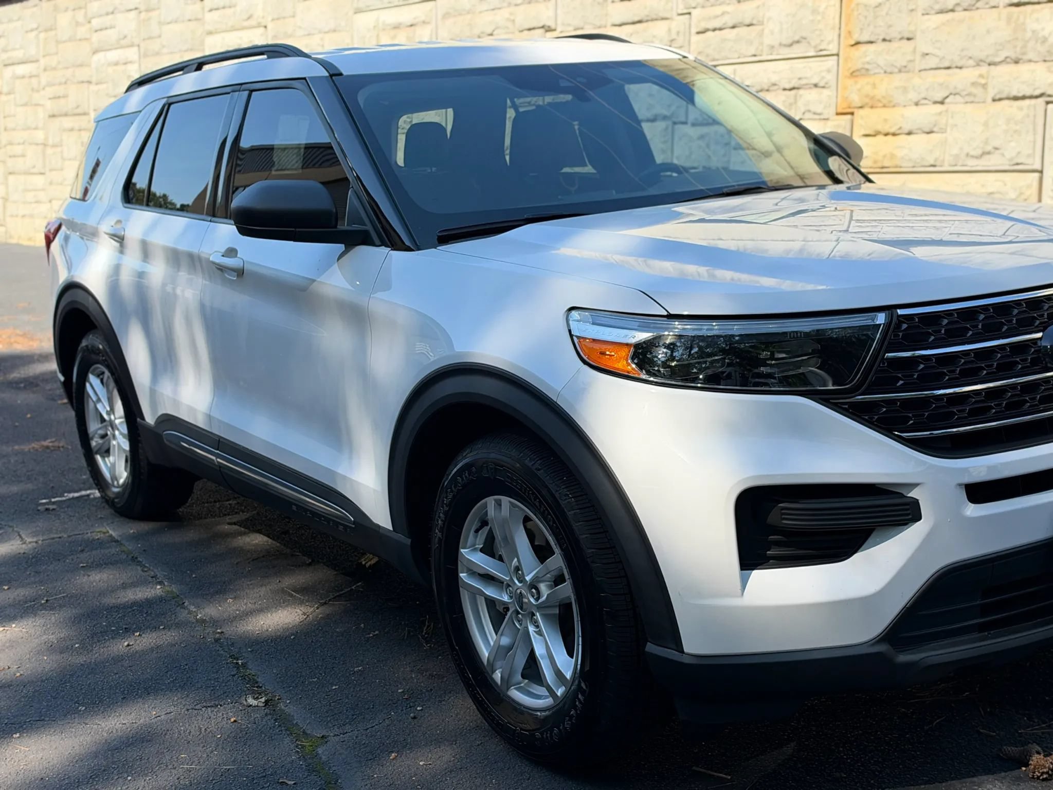 Used 2020 Ford Explorer XLT RWD image 43
