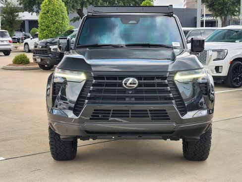 Used 2024 Lexus GX 550 w/ Accessory Package (Z1) AWD/4WD image 2