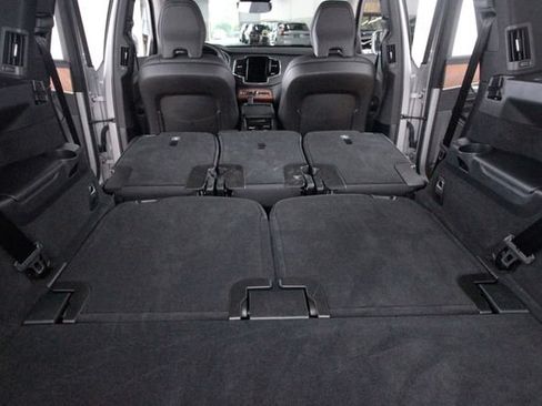 Certified 2025 Volvo XC90 B5 Plus w/ Protection Package Premier AWD/4WD image 47