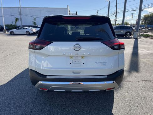 Used 2023 Nissan Rogue Platinum w/ Platinum Premium Package image 4