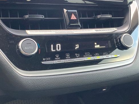 Used 2024 Toyota Corolla LE FWD image 22