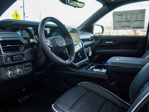 New 2026 GMC Yukon XL AT4 Ultimate AWD/4WD image 19