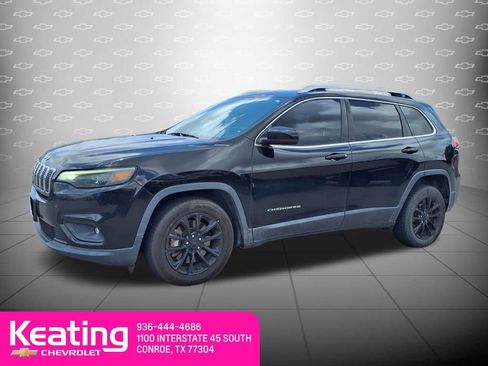 Used 2019 Jeep Cherokee Latitude Plus FWD image 3