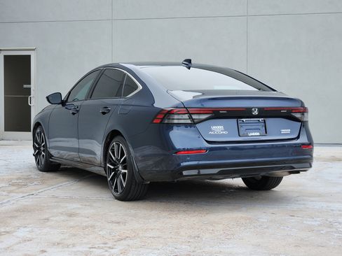 Used 2023 Honda Accord Touring image 6