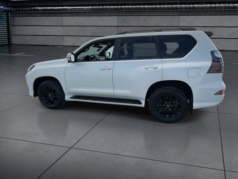 Certified 2023 Lexus GX 460 w/ Black Line Special Edition AWD/4WD image 5