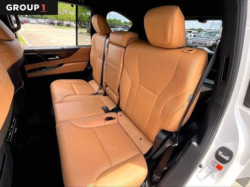 Used 2026 Lexus LX 700h Luxury w/ Appearance Package image 17