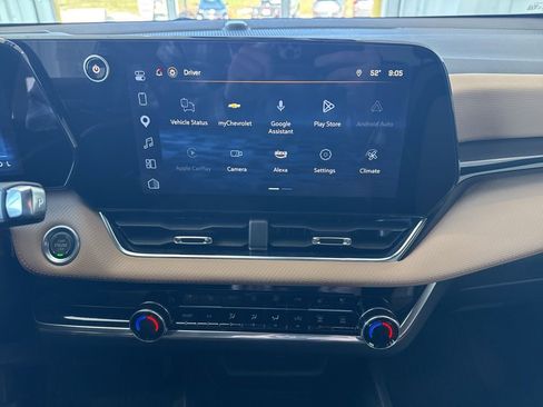 Used 2025 Chevrolet Equinox ACTIV w/ Safety and Technology Package image 12