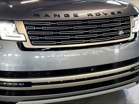 Used 2024 Land Rover Range Rover Long Wheelbase SE AWD/4WD image 33