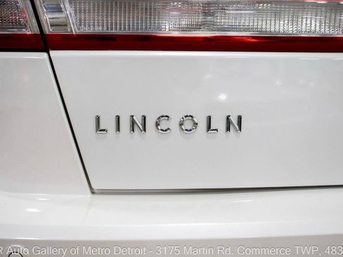 Used 2012 Lincoln MKZ FWD image 38