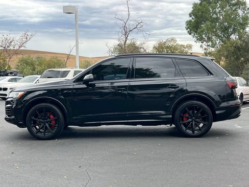 Used 2022 Audi Q7 3.0T Premium Plus w/ Premium Plus Package AWD/4WD image 3