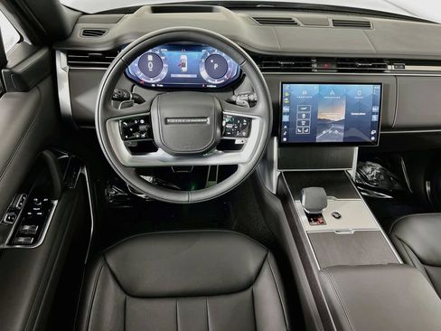 Used 2025 Land Rover Range Rover SE AWD/4WD image 24