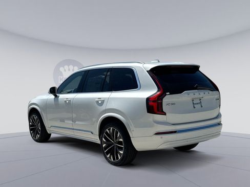 New 2026 Volvo XC90 B6 Ultra w/ Protection Package Premier AWD/4WD image 4