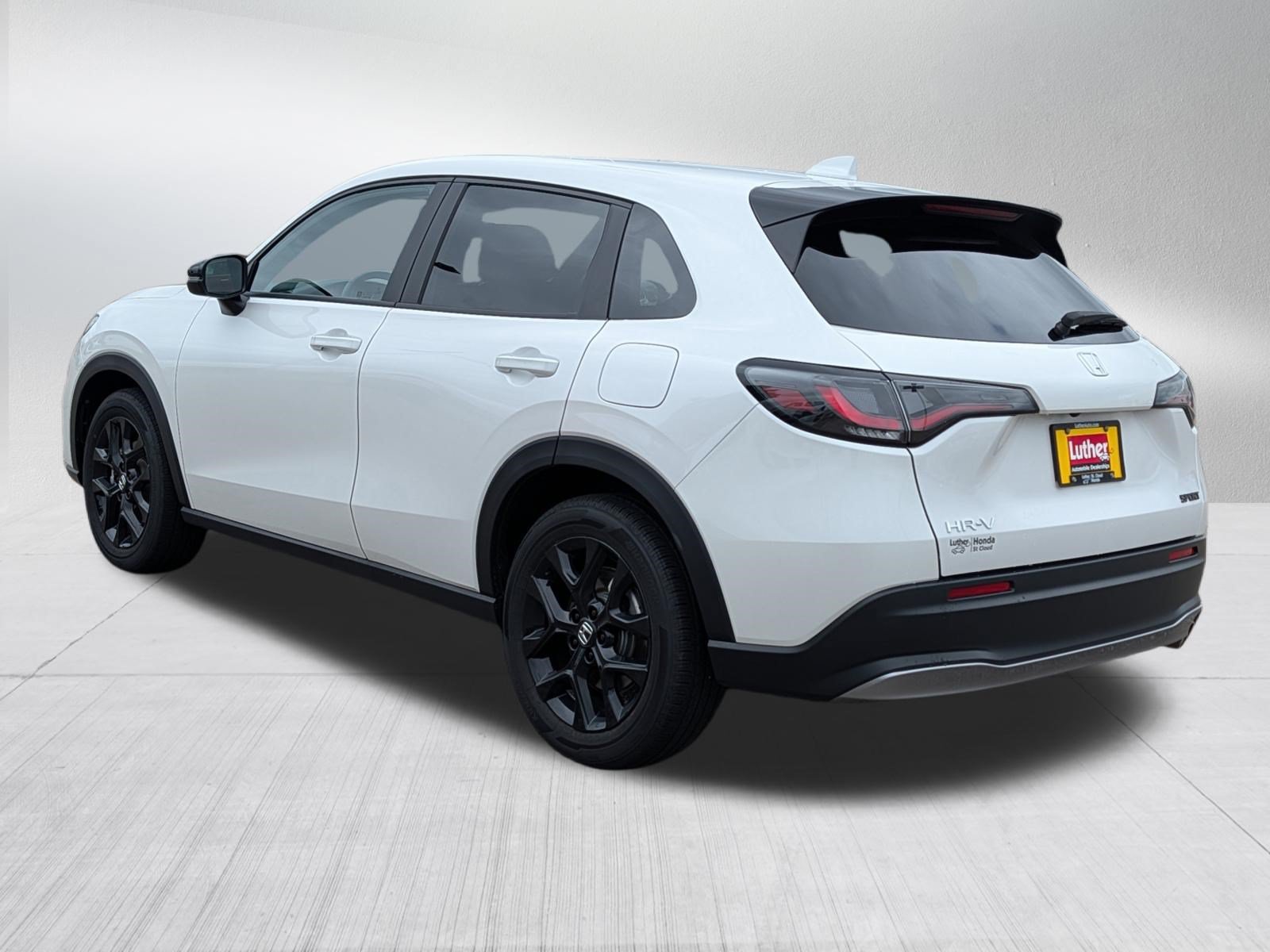 Used 2025 Honda HR-V Sport image 5