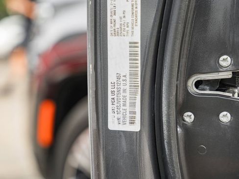 Used 2022 Jeep Wagoneer Series III image 48