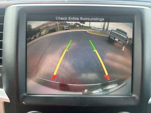Used 2015 RAM 1500 Classic SLT w/ SLT Plus D←cor Group AWD/4WD image 23