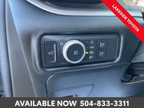 Used 2021 Ford Explorer XLT w/ Equipment Group 202A image 29