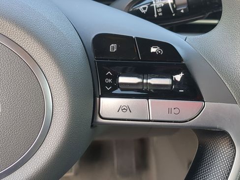 Used 2024 Hyundai Elantra SEL image 26