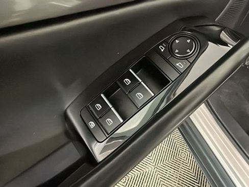 Used 2024 MAZDA CX-30 AWD 2.5 S w/ Select Sport Pkg image 10
