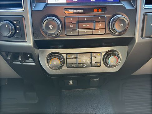 Used 2020 Ford F350 XLT w/ XLT Value Package AWD/4WD image 25