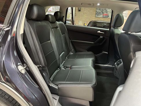Used 2019 Volkswagen Tiguan SEL AWD/4WD image 24