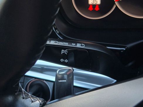 Used 2022 Porsche Panamera Platinum Edition RWD image 38