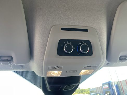 Used 2024 Ford Transit 350 XLT image 12