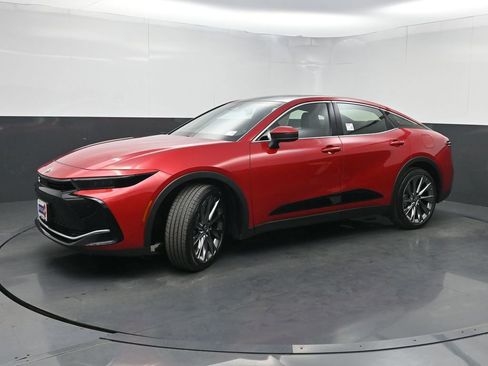 Used 2023 Toyota Crown Limited w/ Advanced Technology Package image 23