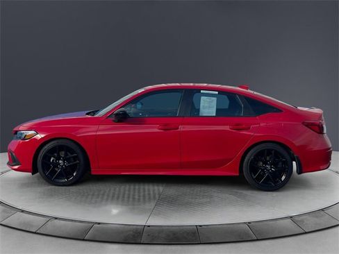 Used 2024 Honda Civic Sport image 2